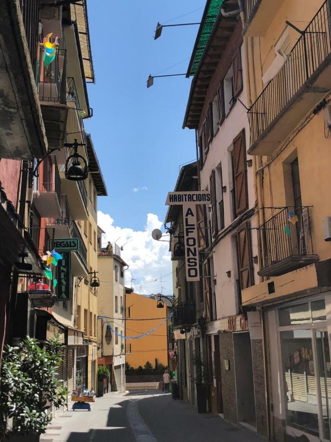 Hostal Di Verena Puigcerdà Kültér fotó