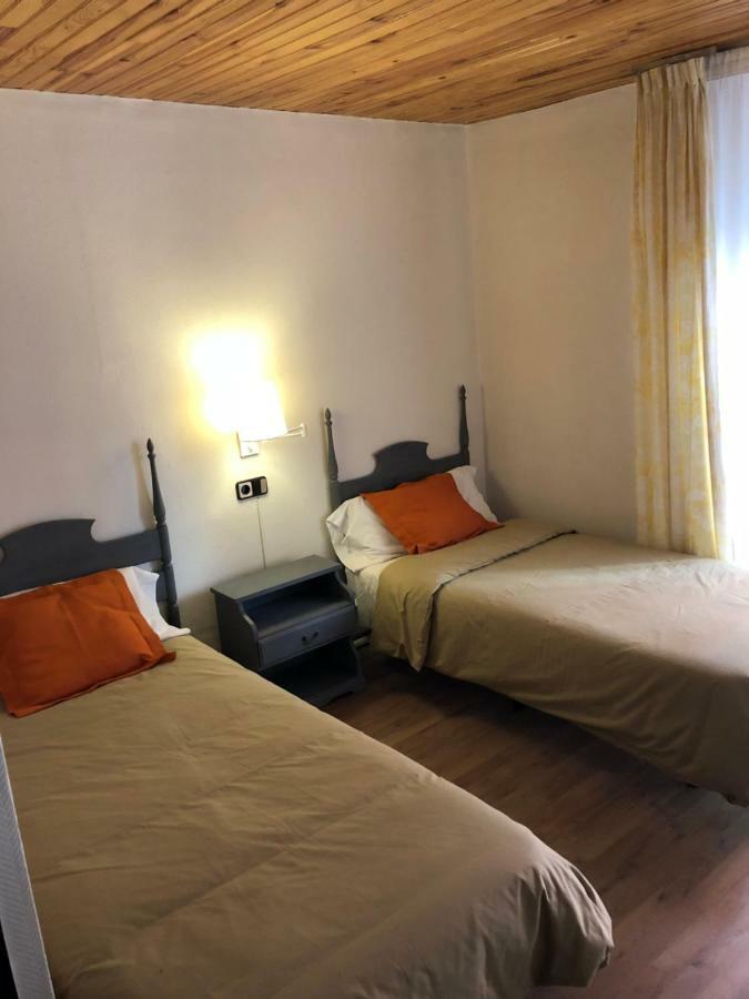 Hostal Di Verena Puigcerdà Kültér fotó