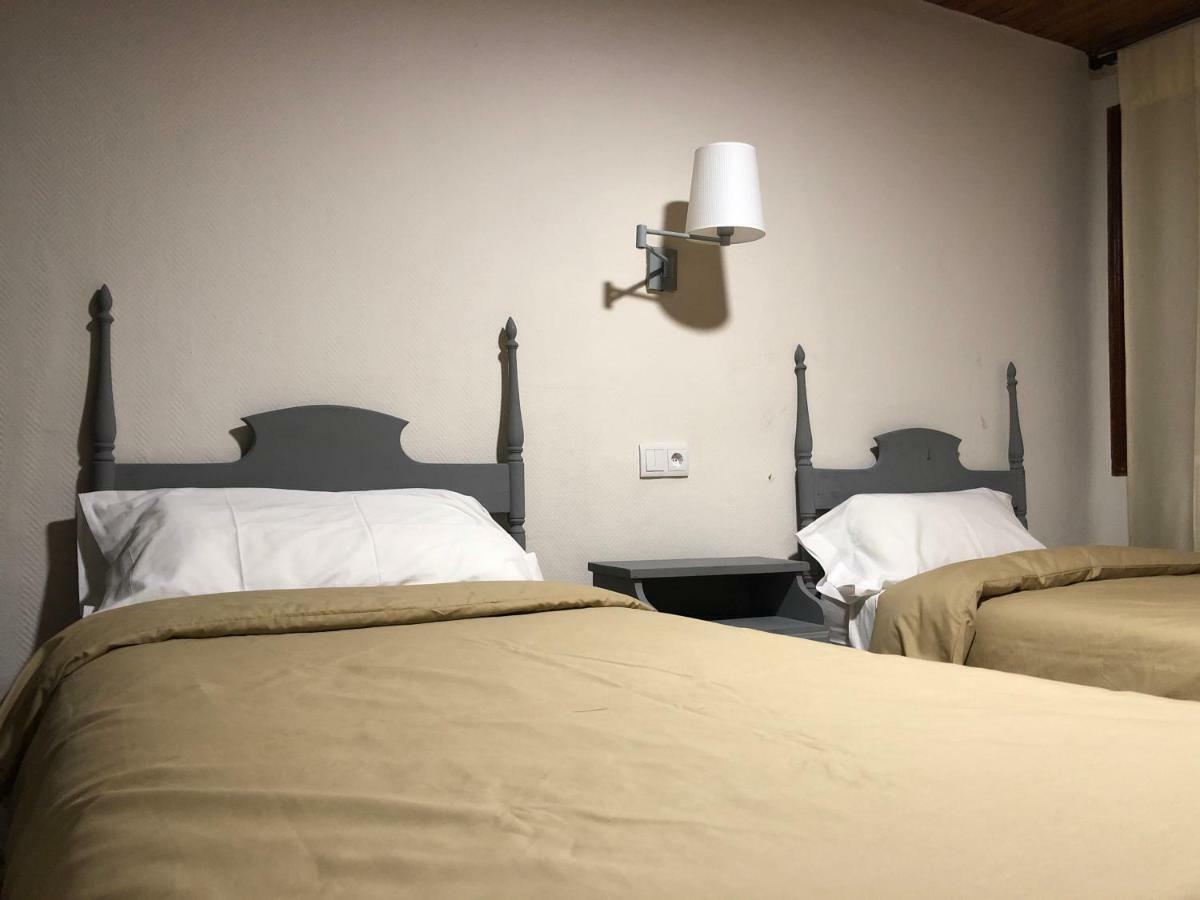 Hostal Di Verena Puigcerdà Kültér fotó