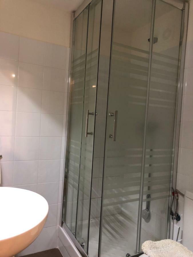Hostal Di Verena Puigcerdà Kültér fotó