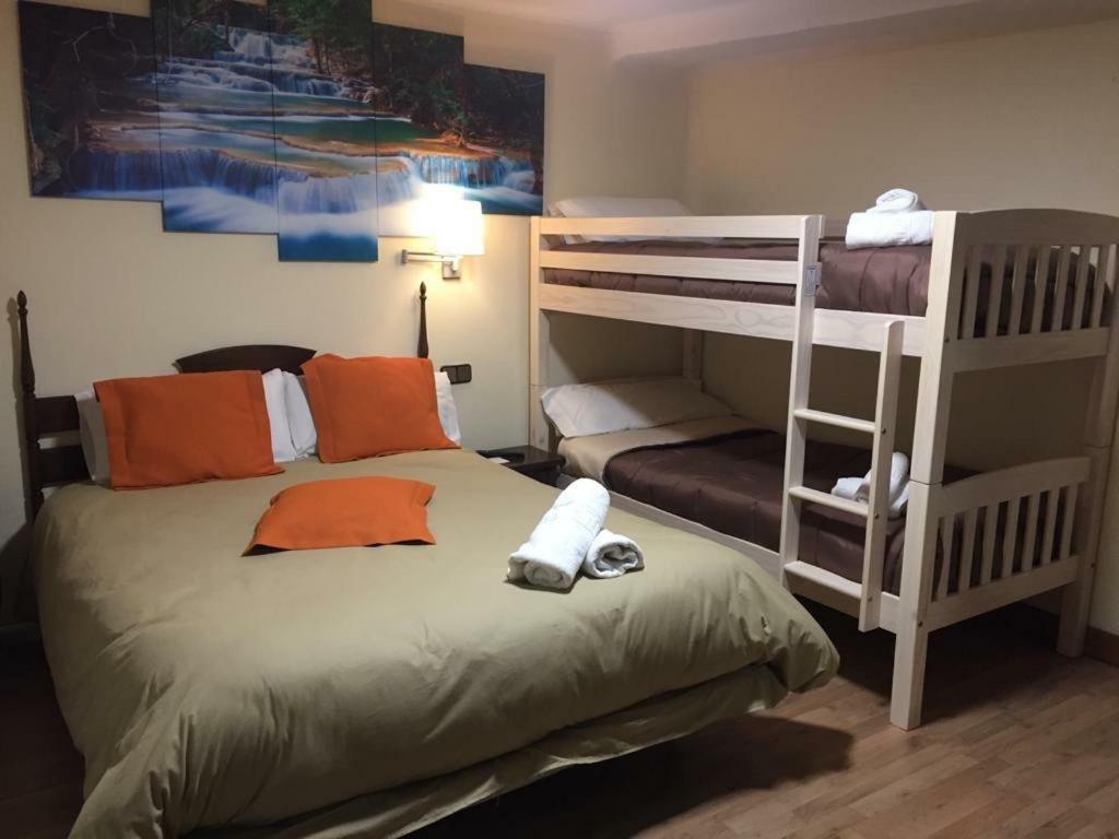 Hostal Di Verena Puigcerdà Kültér fotó