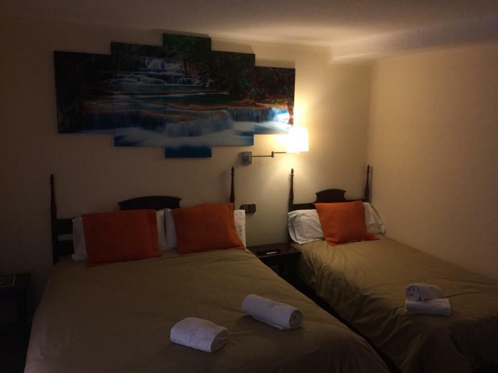 Hostal Di Verena Puigcerdà Kültér fotó