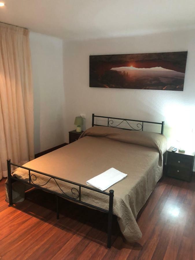 Hostal Di Verena Puigcerdà Kültér fotó